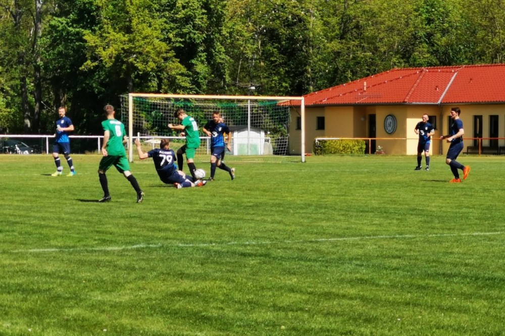 2019-05-12_SV-Ruhlsdorf-II-FC-Blau-Weiss-Stücken_07