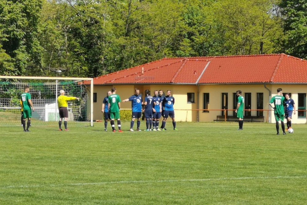 2019-05-12_SV-Ruhlsdorf-II-FC-Blau-Weiss-Stücken_08
